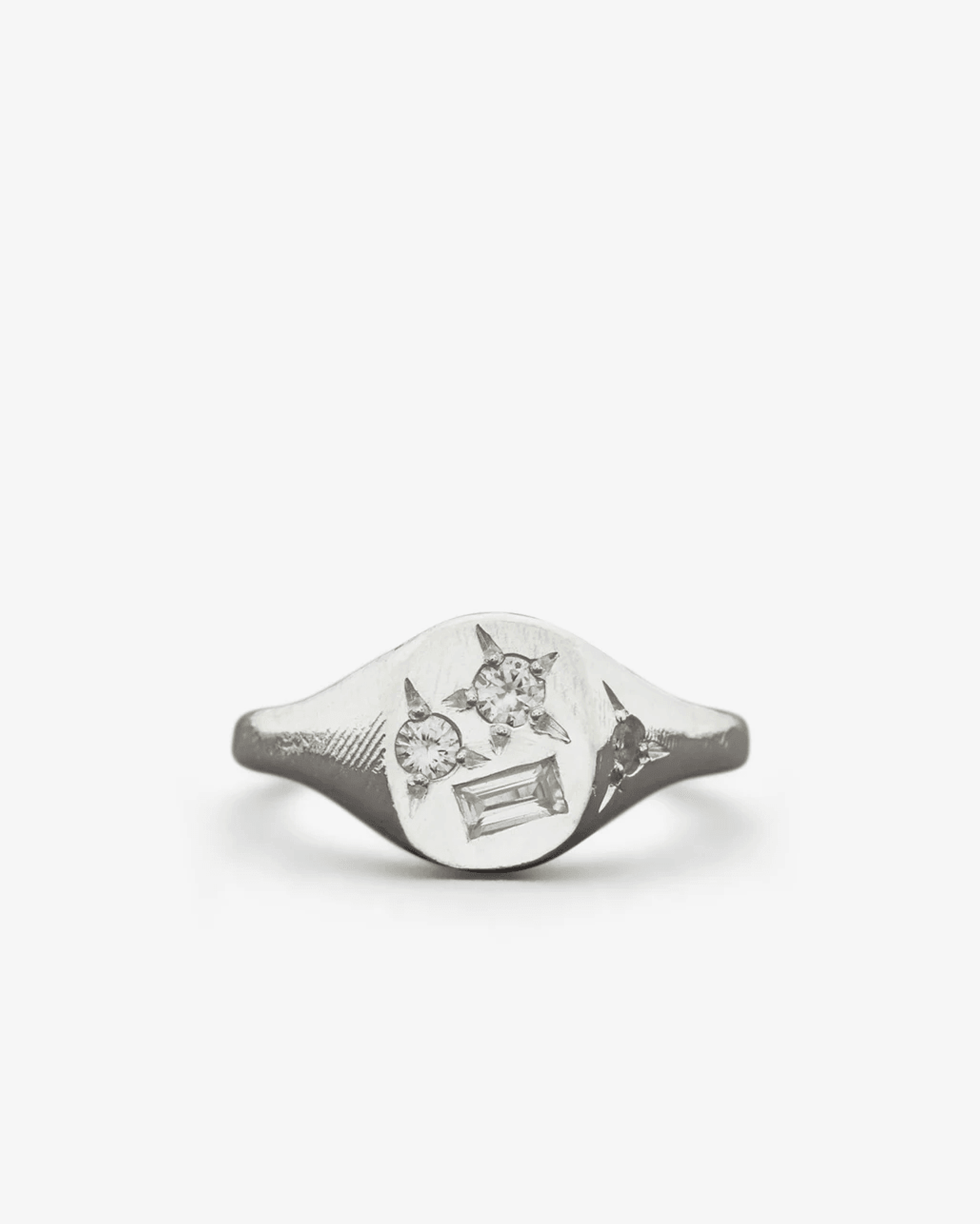 Seb Brown: White Ring (Silver) | DSMS E-SHOP