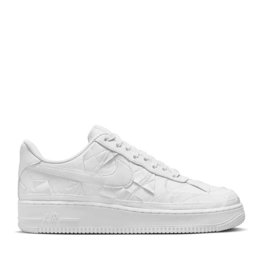 Air force 1 hot sale white in store