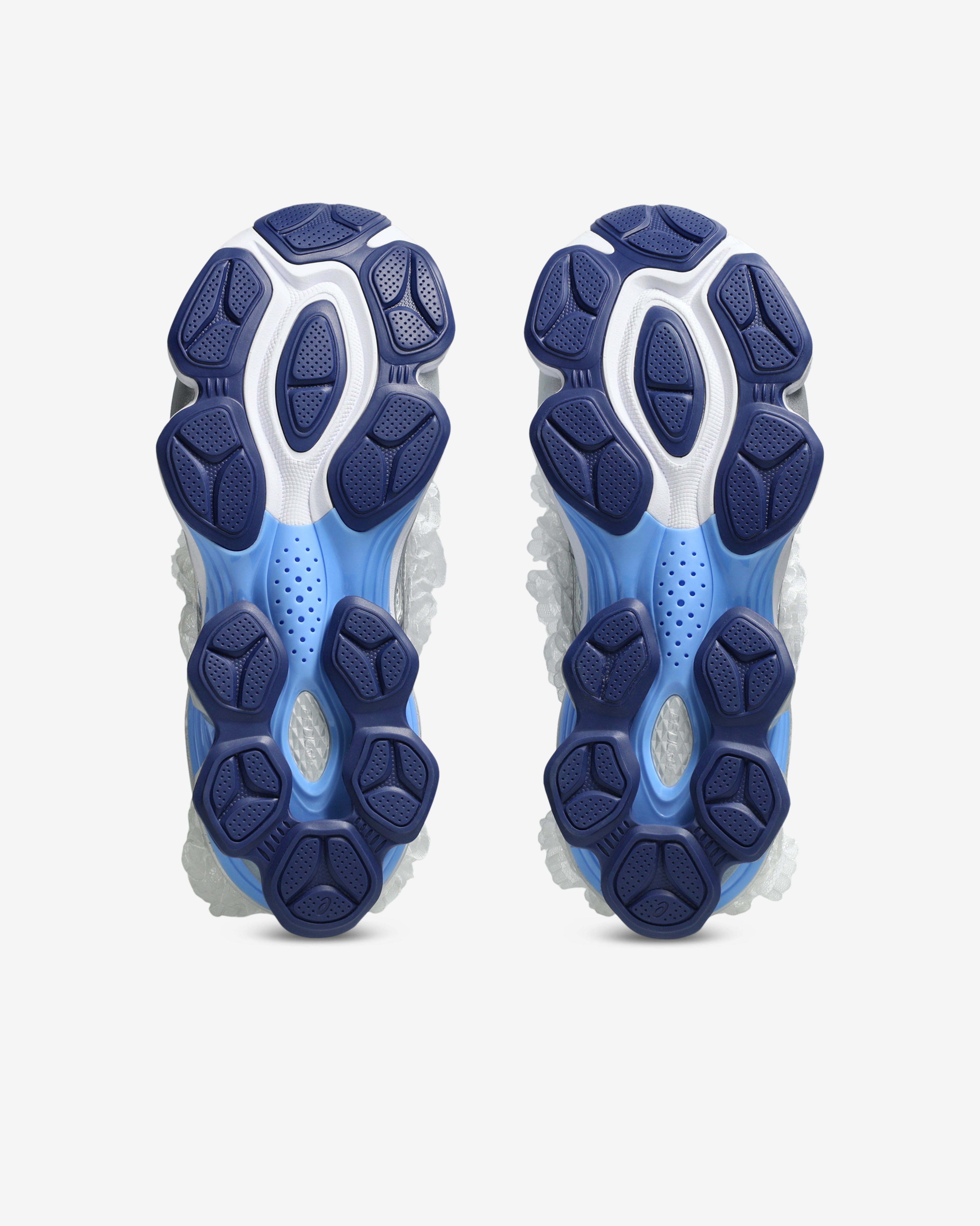 靴 GEL-KINETIC FLUENT SHUSHU TONG Blue Shushu/Tong Gel-Kinetic Fluent Sneaker in White/Dive Blue