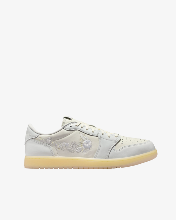 Nike - Men's Air Jordan 1 Low OG - (IF4391-100)
