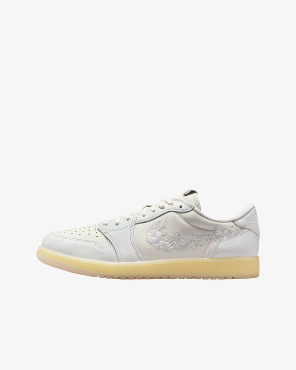 Nike - Men's Air Jordan 1 Low OG - (IF4391-100)