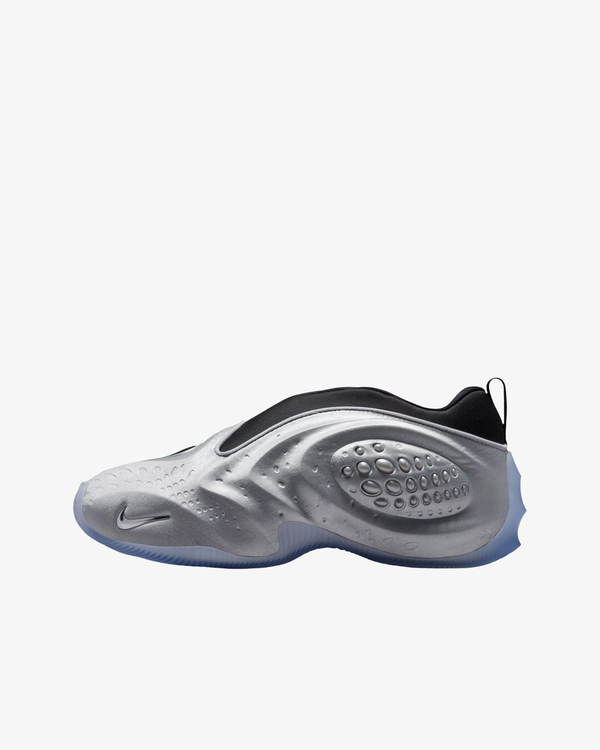 Nike - Women's First Sight Shadow - (HQ2410-002)