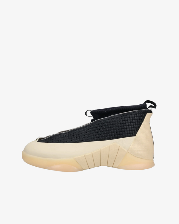 Nike - Men's Air Jordan 15 - (IV7637-100)