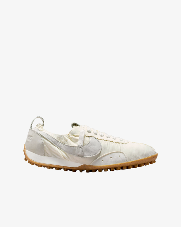 Nike - Women's Jacquemus Moon Shoe Sp - (HV8547-002)