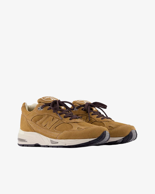 New Balance - Men's UK 991V1 Luxe Suede - (M991CM1)