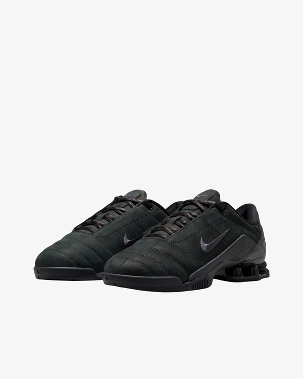 Nike - Women's Total 90 Shox Magia - (IO9934-001)