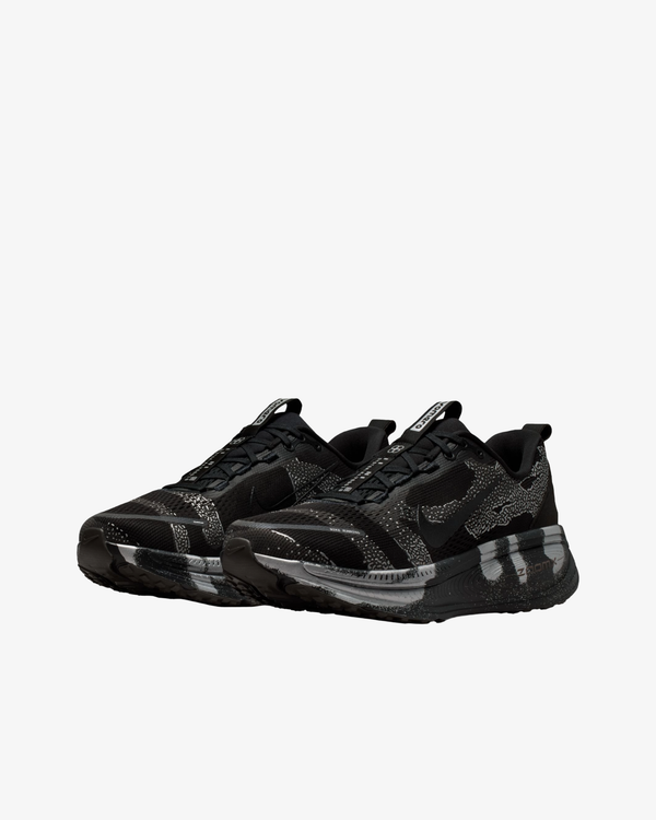 Nike - Men's Vomero 18 - (IQ3925-001)