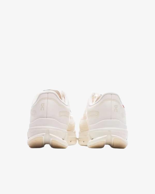 ON RUNNING - Men's Cloudfolw 5 AD - (Off White)