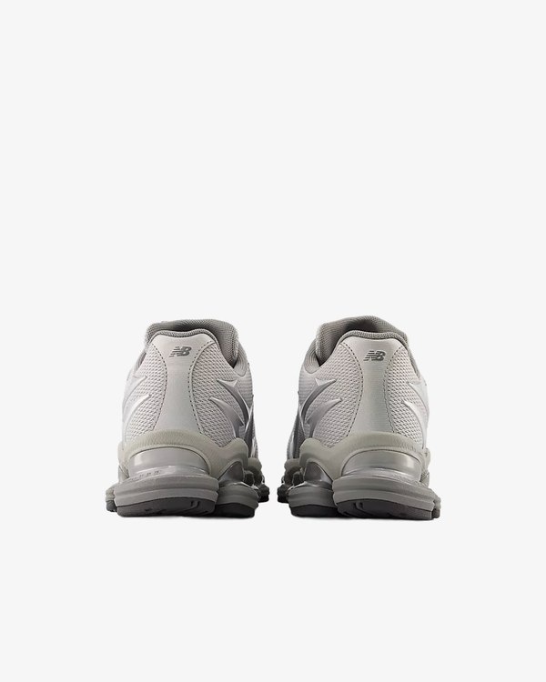 New Balance_New Balance - Men's 2000 - (U20005UW)_SNEAKERS