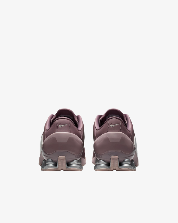 Nike - Men's Total 90 Shox Magia - (IO9300-201)