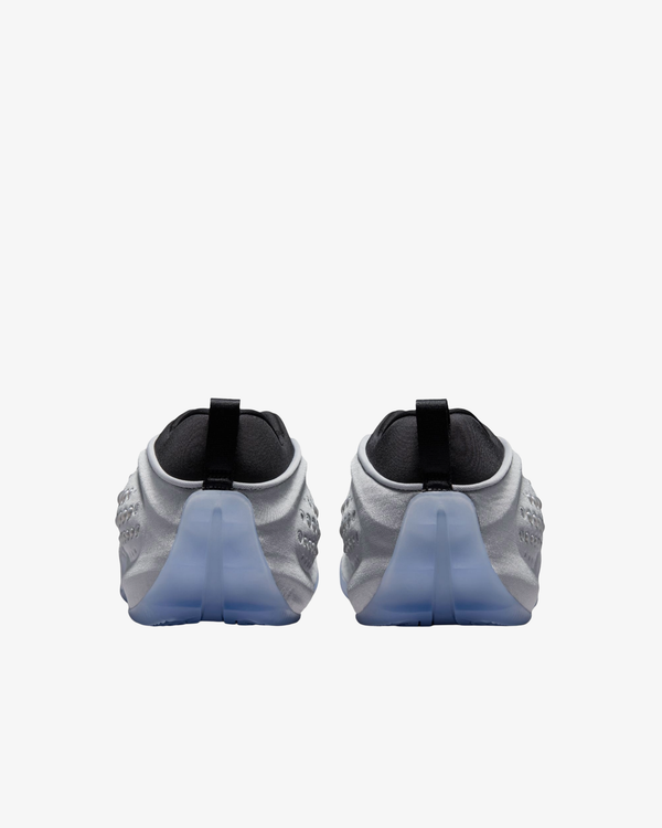 Nike - Women's First Sight Shadow - (HQ2410-002)