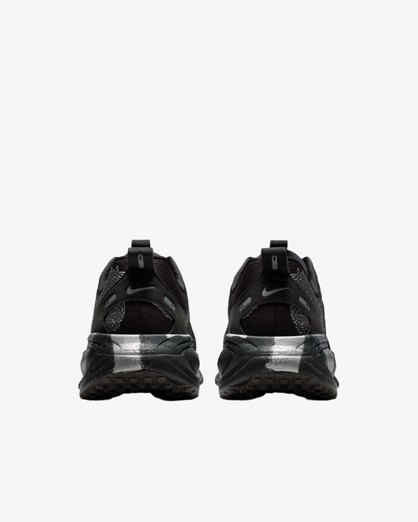 Nike - Men's Vomero 18 - (IQ3925-001)