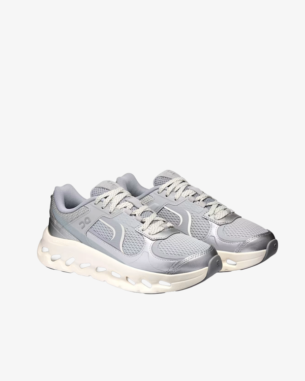 ON RUNNING - Women's Cloudtilt Arc - (Ivory) AW26 3WG30313228