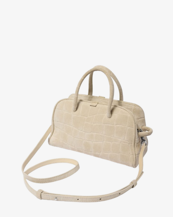 Jacquemus_JACQUEMUS - Women's Le Petit Turismo - (Off-White120)_TOP HANDLE