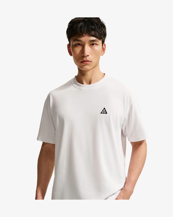 Nike - Men's ACG Short-Sleeve T-Shirt - (DC5357-121)