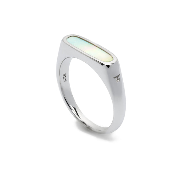 Tom Wood_TOM WOOD - Mario Ring White Mother of Pearl_RINGS