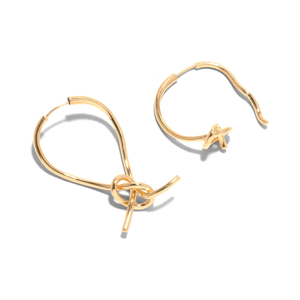 Completedworks_COMPLETEDWORKS - Asymmetrical Knot Earring - (Gold)_EARRINGS