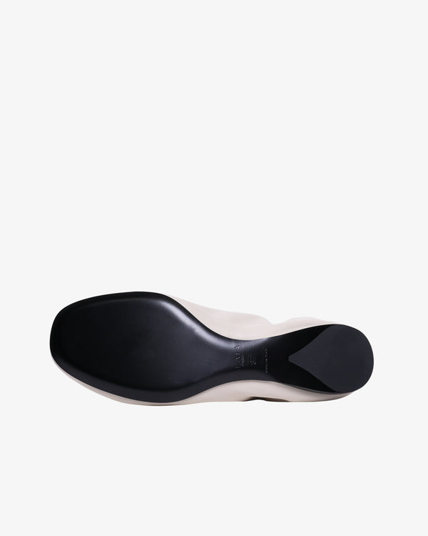 Azzedine Alaia_ALAÏA - Women's Supple Slippers - (Off-White)_FLAT SHOES
