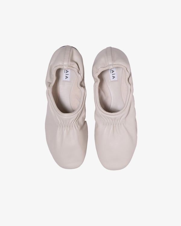 Azzedine Alaia_ALAÏA - Women's Supple Slippers - (Off-White)_FLAT SHOES