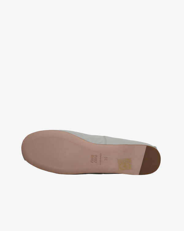 MIU MIU - Women's Capretto 4 Flat Shoes - (Light Blue)