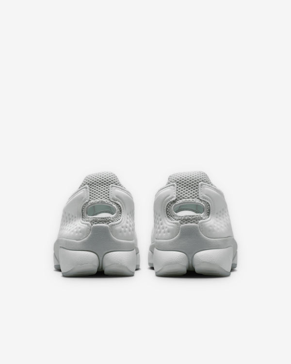 Nike - Women's Rift 2 - (IQ8006-100)