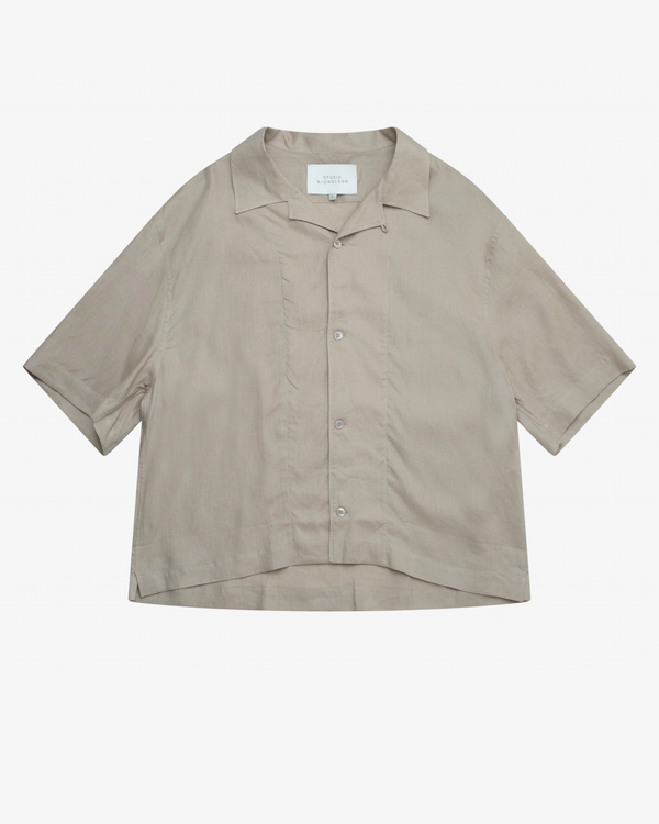 STUDIO NICHOLSON - Men's Short Sleeve Shirt - (Beige)