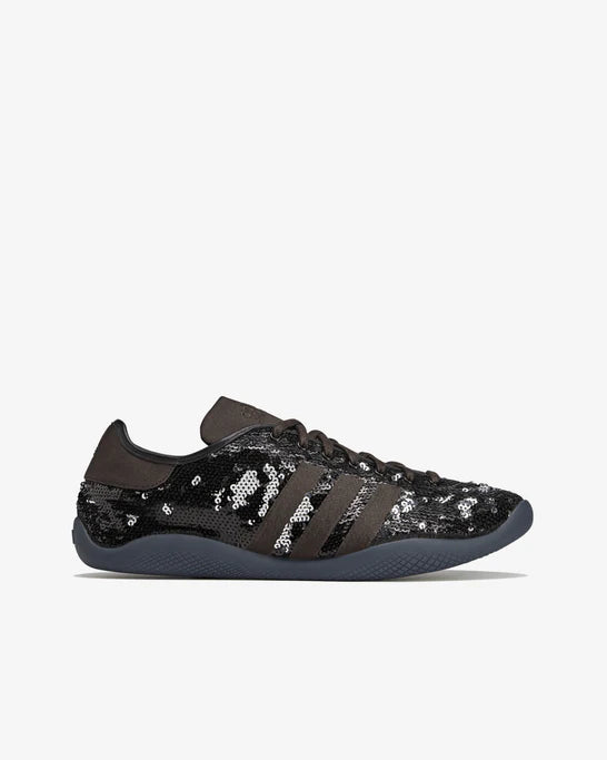 デビッド・ベッカムがデザインディレクションした【adidas x