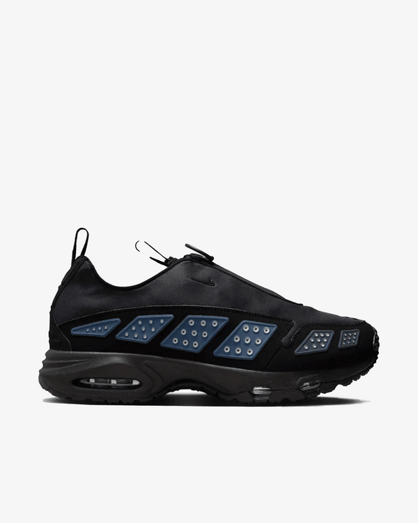 Nike - Women's Air Max SNDR - (FZ2068-001)