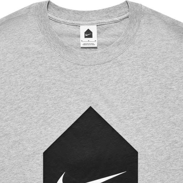 Nike_NIKE - DSM Men's T-Shirt - (Dark Grey)_TEES