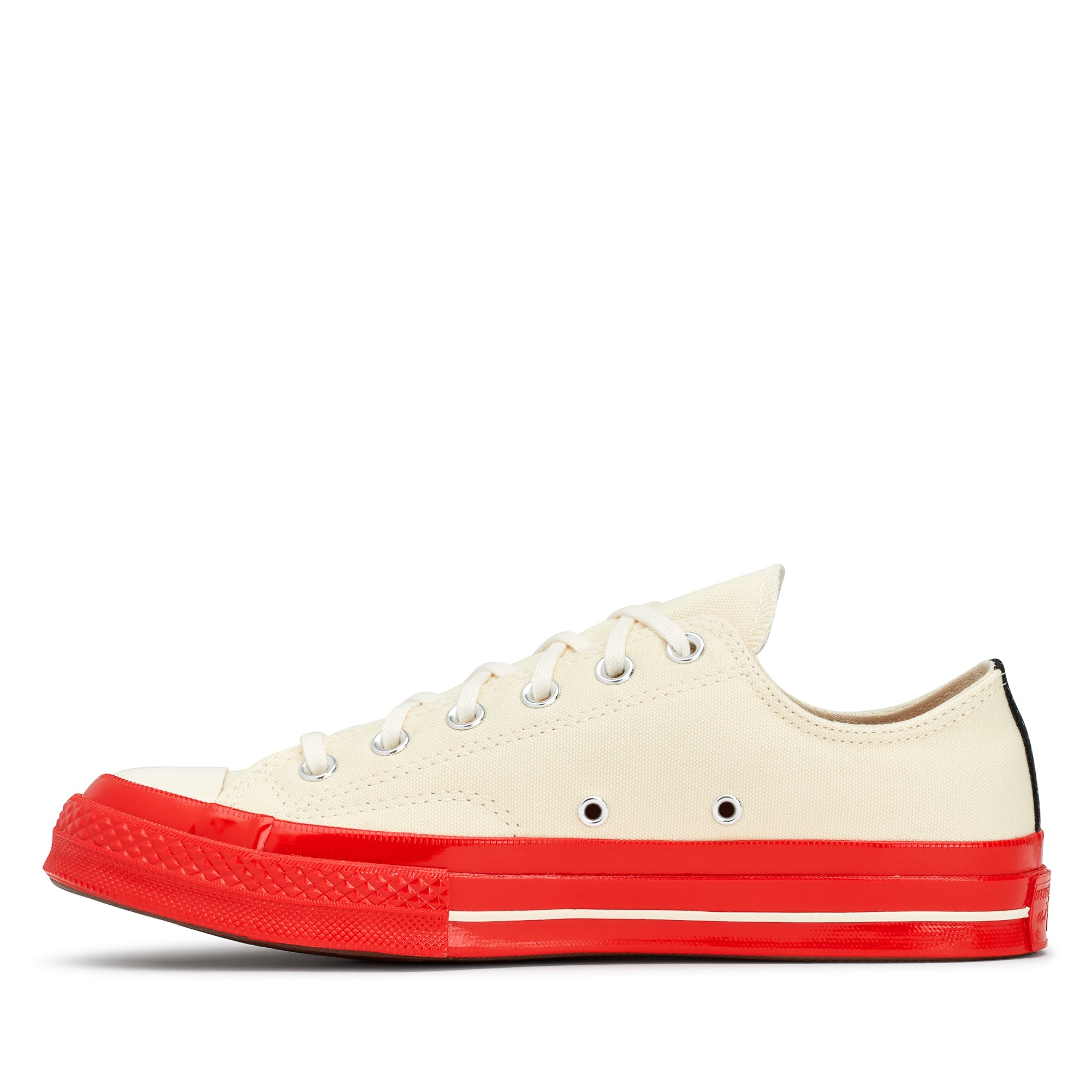 PLAY CONVERSE - Chuck 70 Low Top - (Red/White) view 2