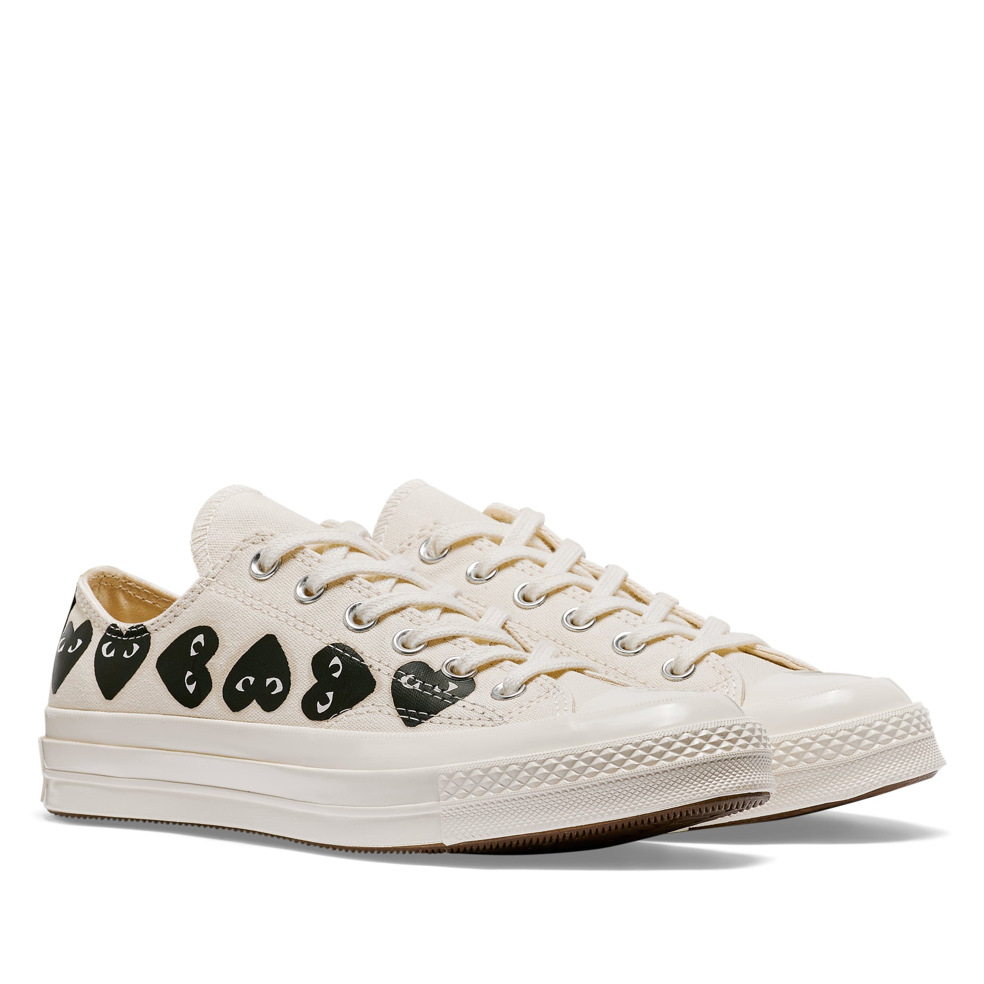 Play Converse - Multi Black Heart Chuck Taylor All Star '70 Low Sneakers - (Beige) view 3