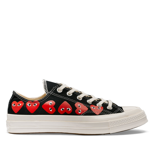 Play Converse - Multi Red Heart Chuck Taylor All Star '70 Low Sneakers - (Black)