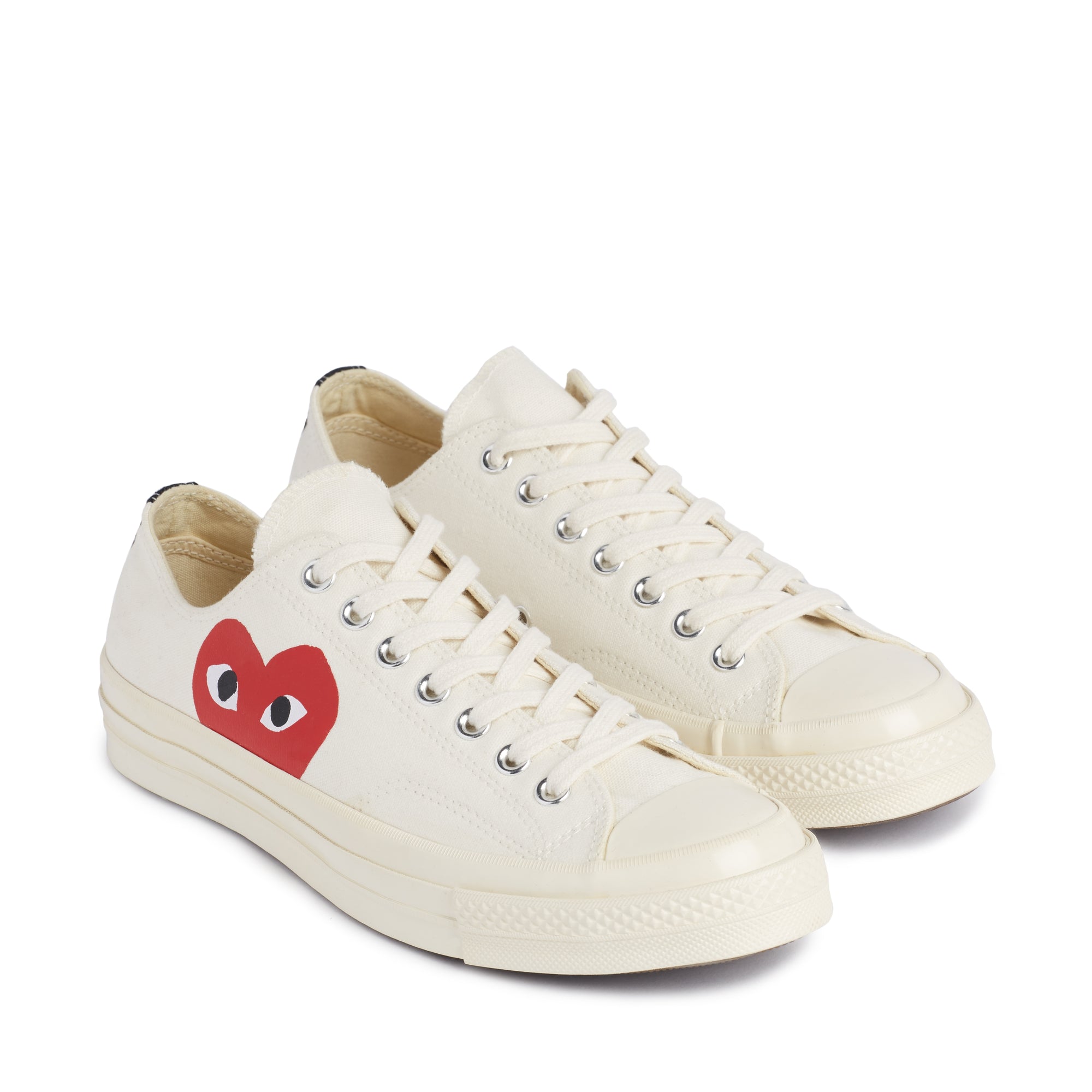 PLAY CONVERSE - Red Heart Chuck Taylor All Star '70 Low - (White) view 2